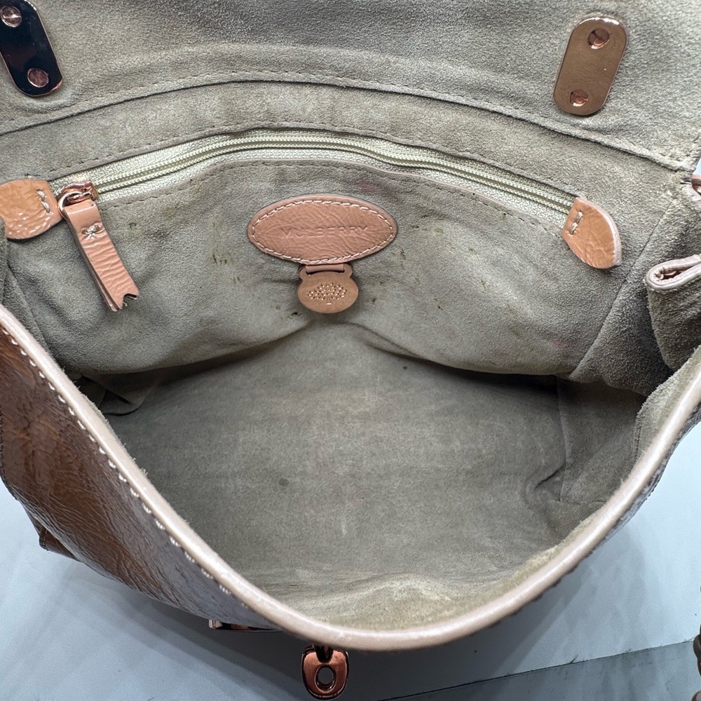 Mulberry Glossy Small Lily Flap Bag Purse in Apricot - Picture 12 of 16